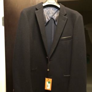 Enzo Tovar’s Italian Navy Blue Blazer R42